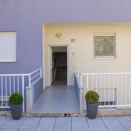 Apartment Sea View Шибеник Екстер'єр фото