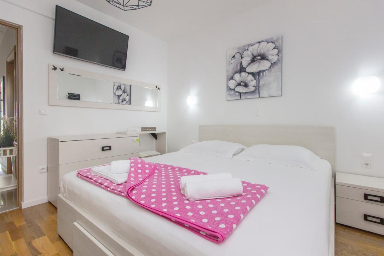 Apartment Sea View Шибеник Екстер'єр фото