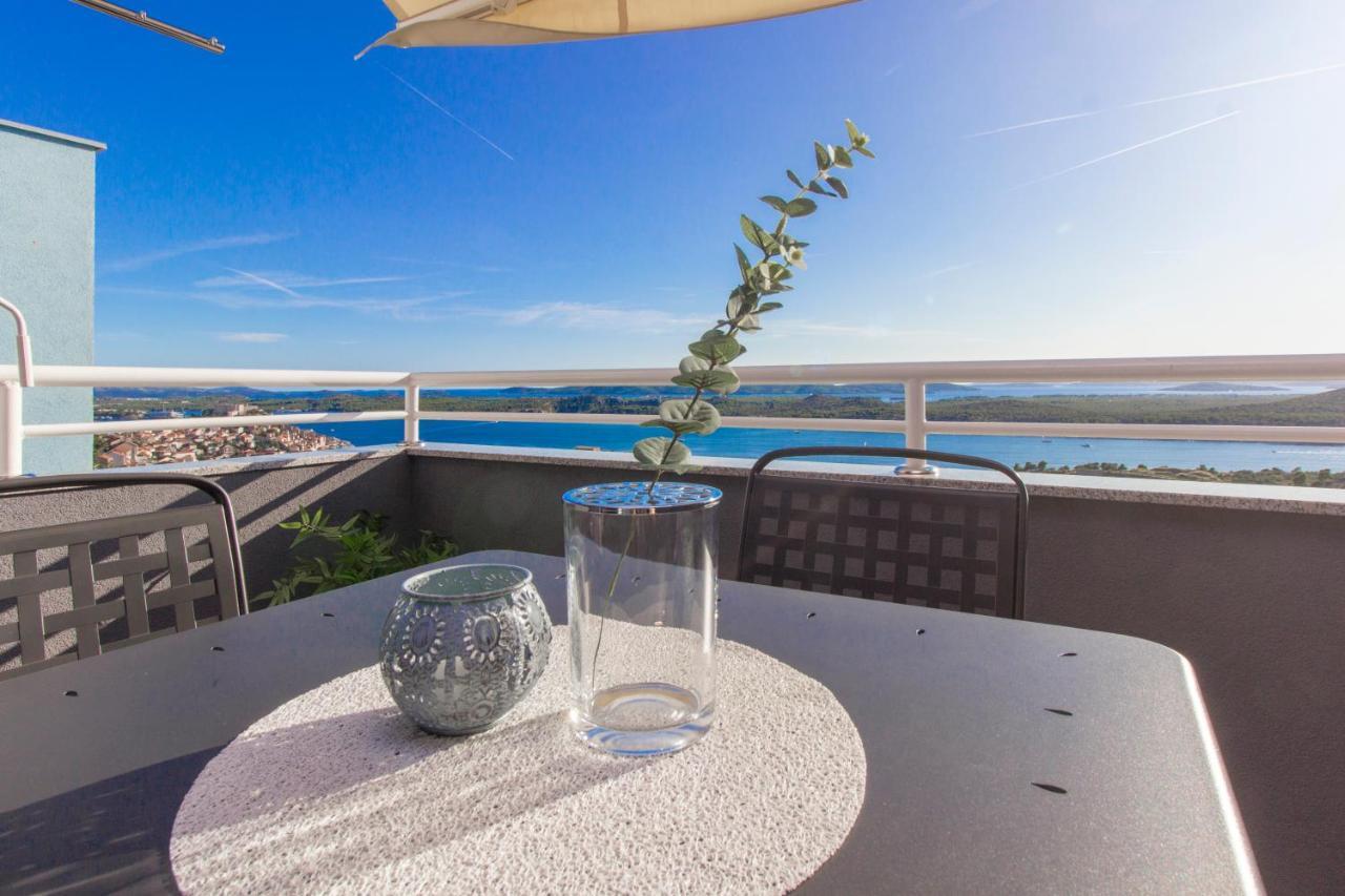 Apartment Sea View Шибеник Екстер'єр фото