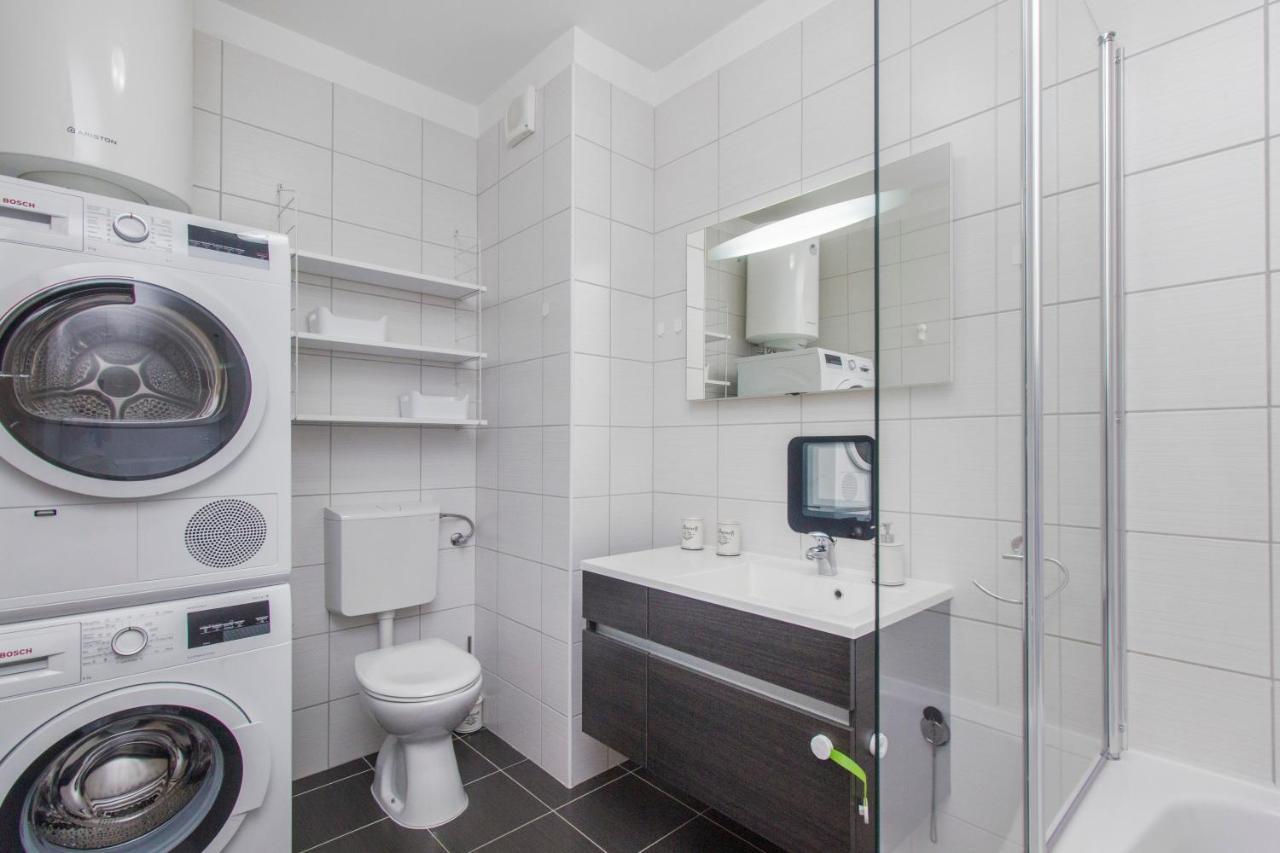 Apartment Sea View Шибеник Екстер'єр фото